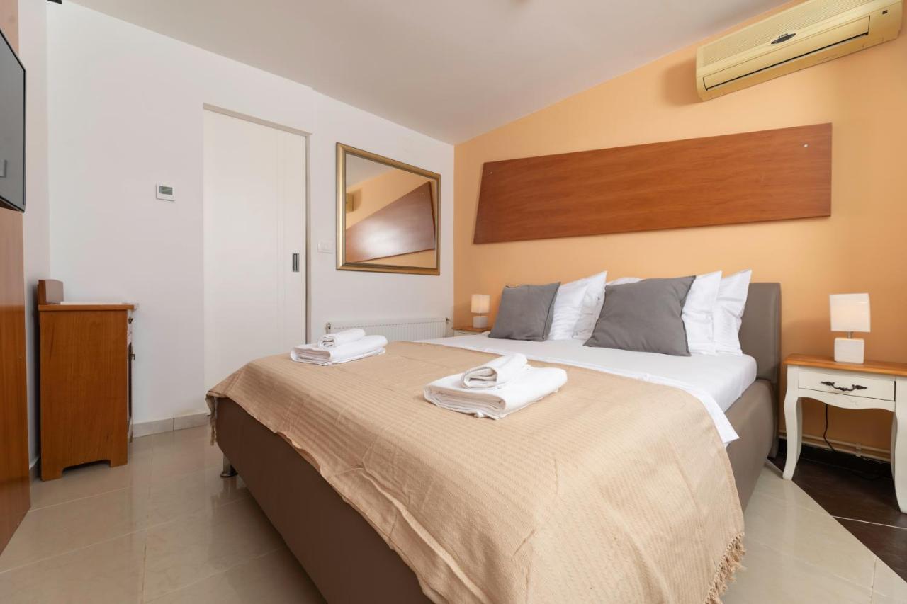 Apartments Ana Malinska Εξωτερικό φωτογραφία