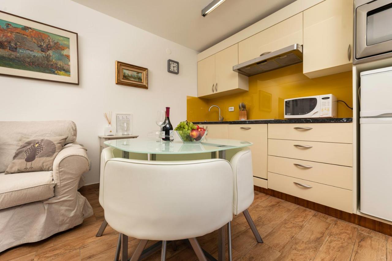 Apartments Ana Malinska Εξωτερικό φωτογραφία