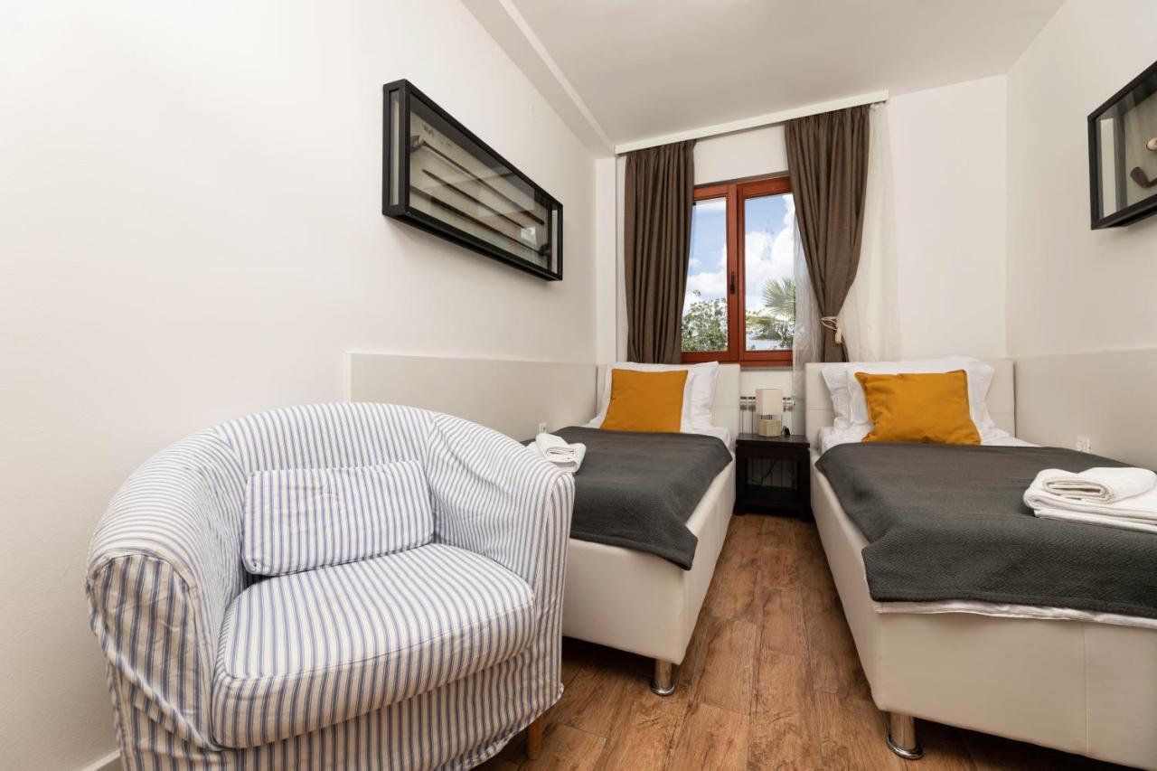 Apartments Ana Malinska Εξωτερικό φωτογραφία
